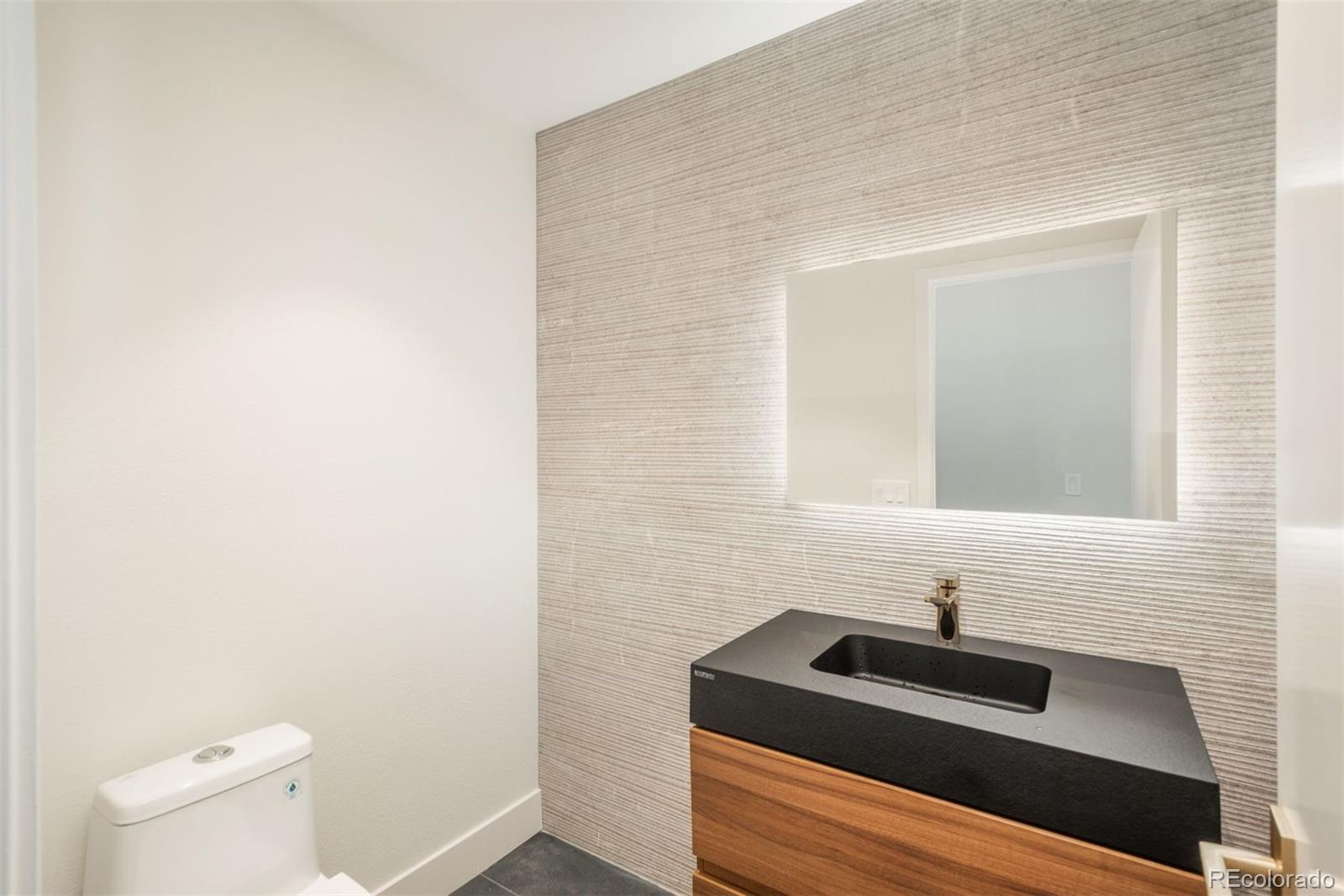 60 Golden Eagle Road