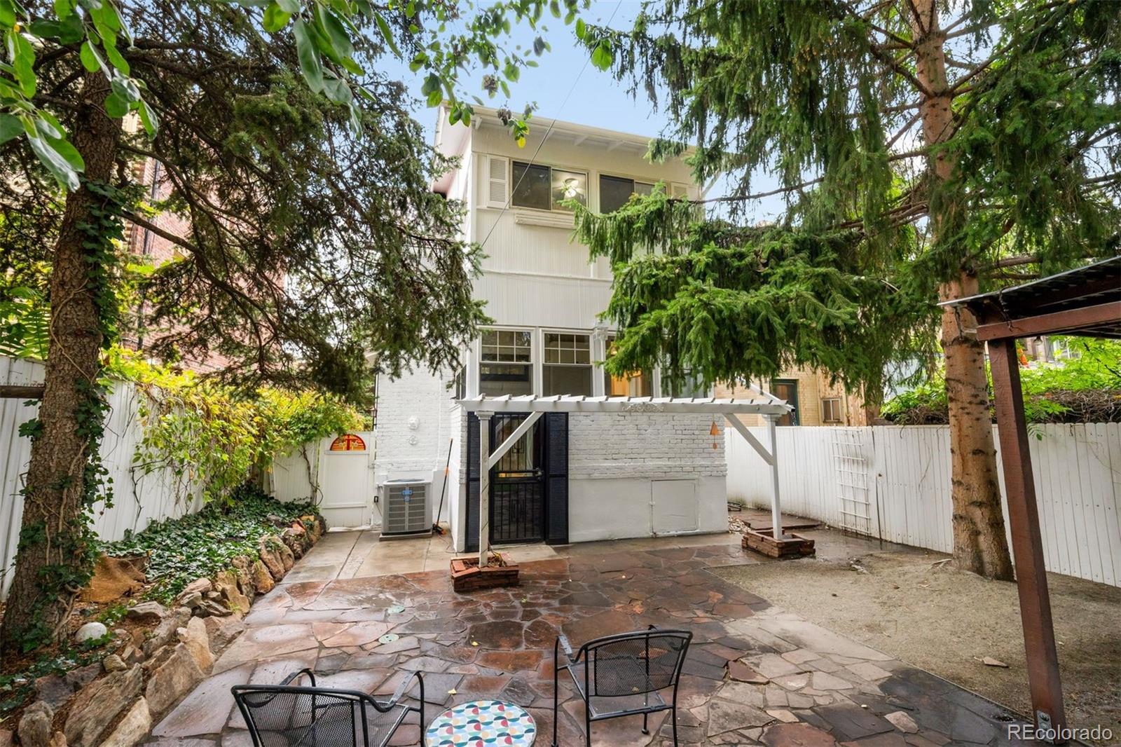 1320 N Humboldt Street