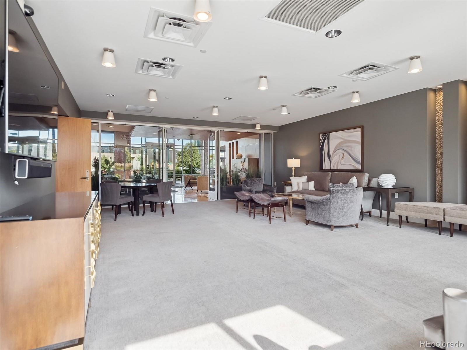 333 S Monroe Street Unit: 313