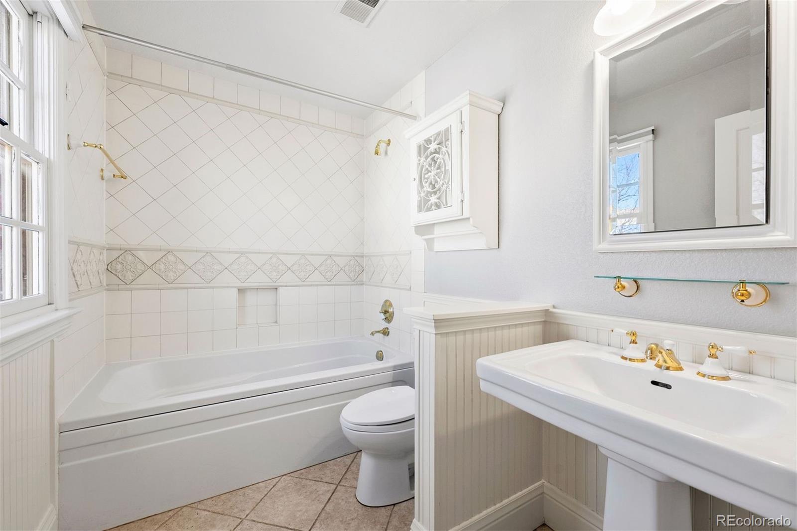 350 Clayton Street Unit: A