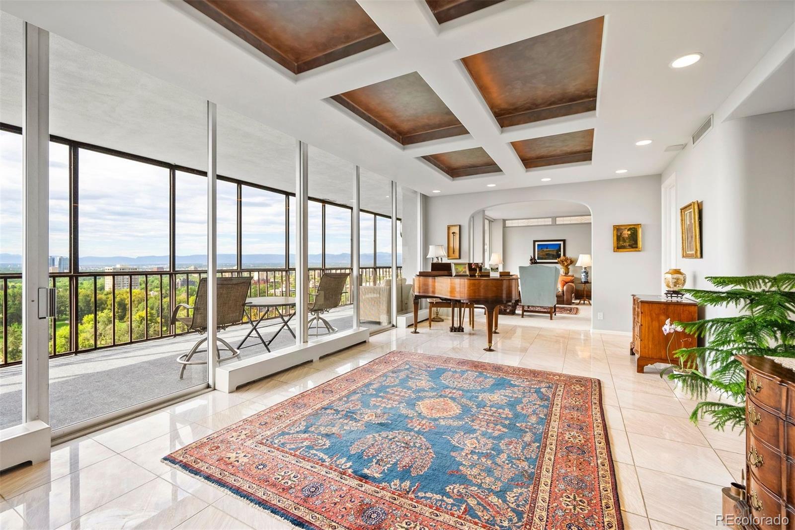 1201 N Williams Street Unit: 18A