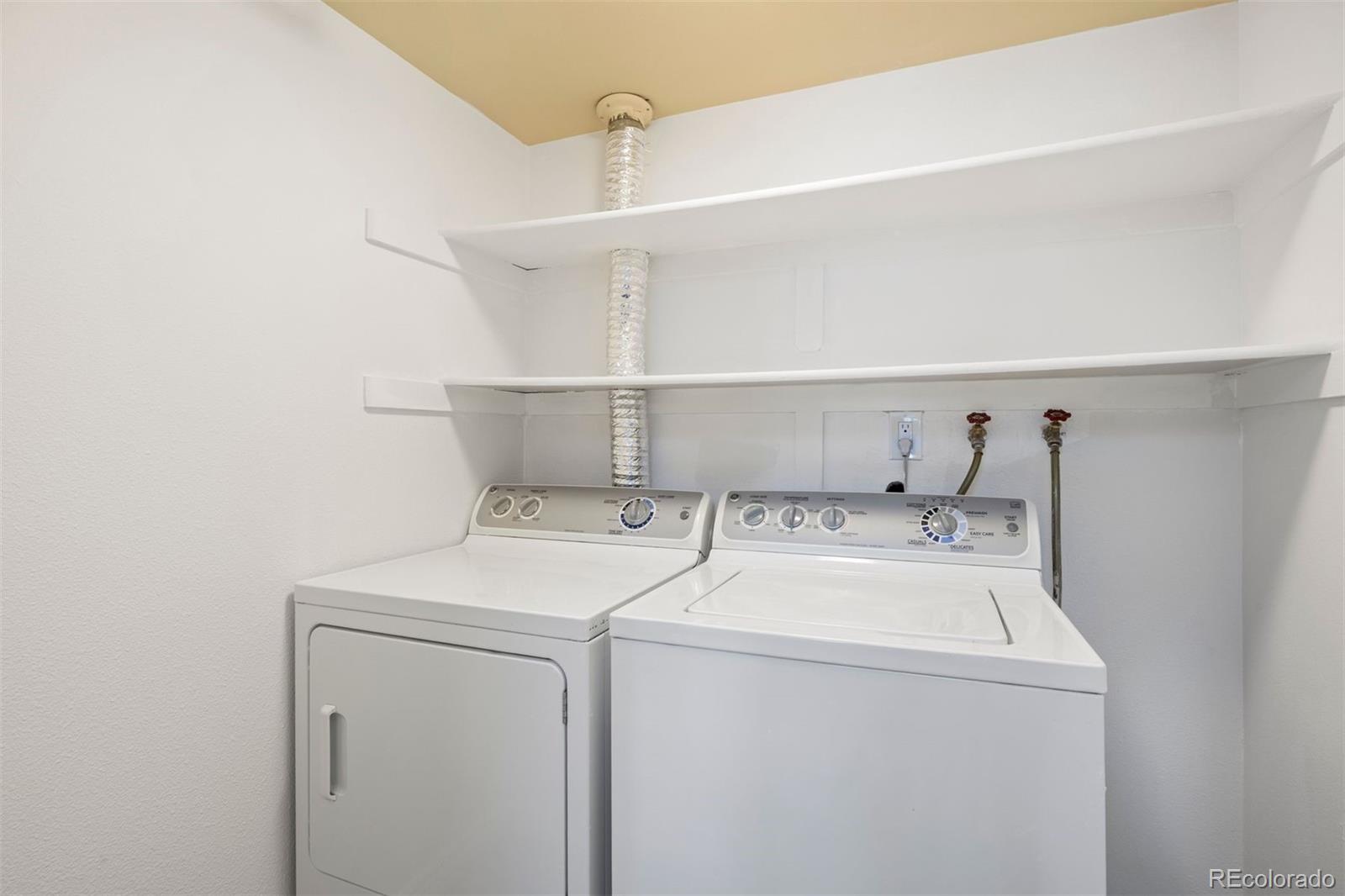 5955 E 10th Avenue Unit: 104