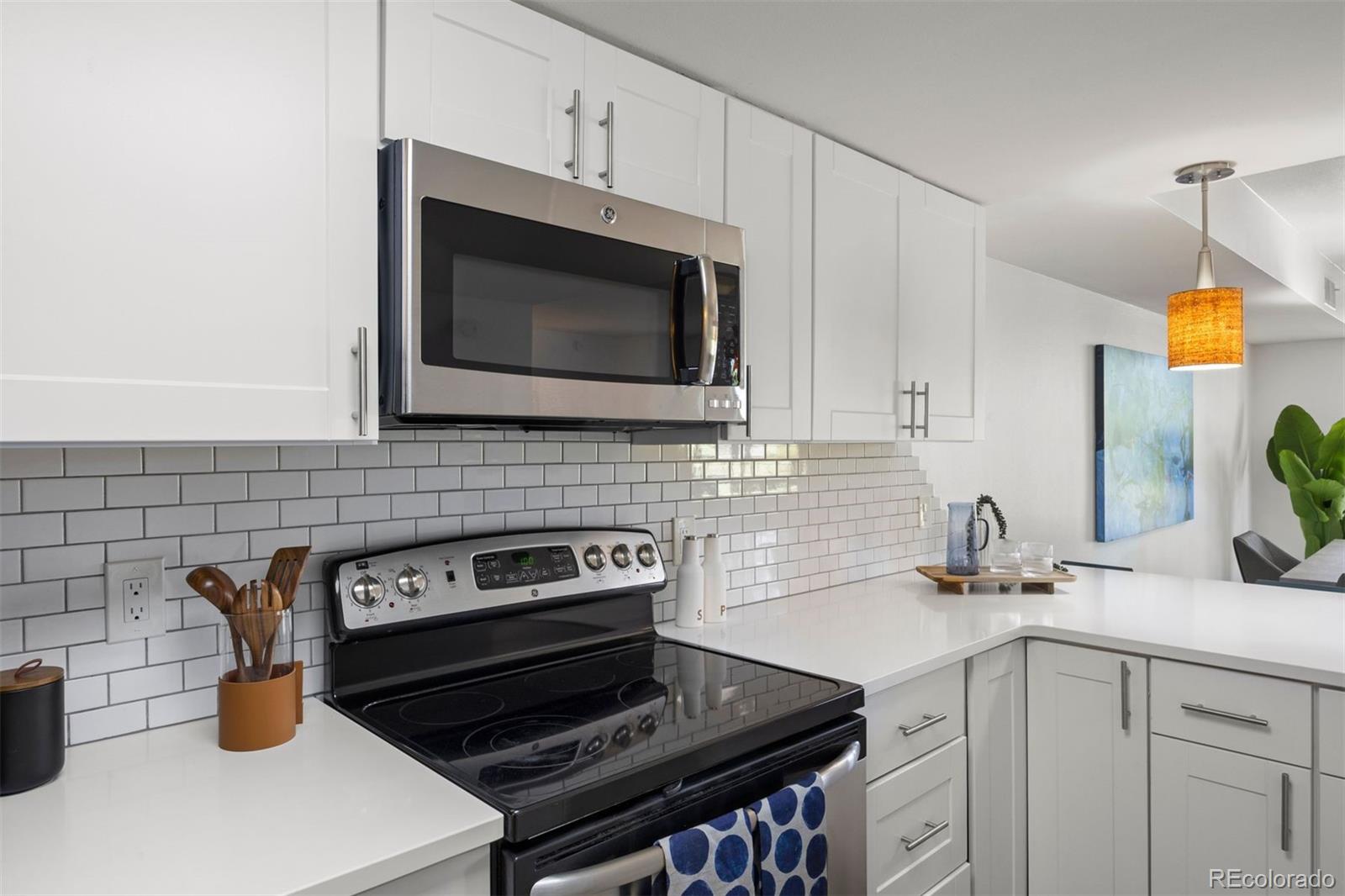 5955 E 10th Avenue Unit: 104