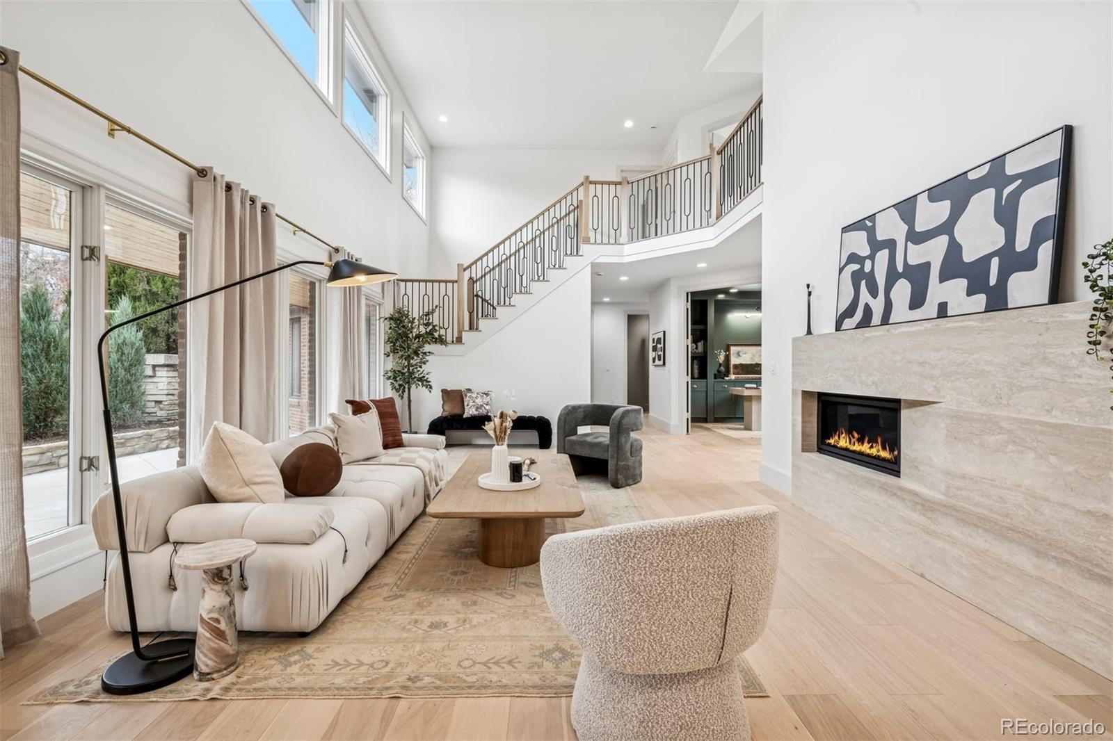 400 S Steele Street Unit: 63