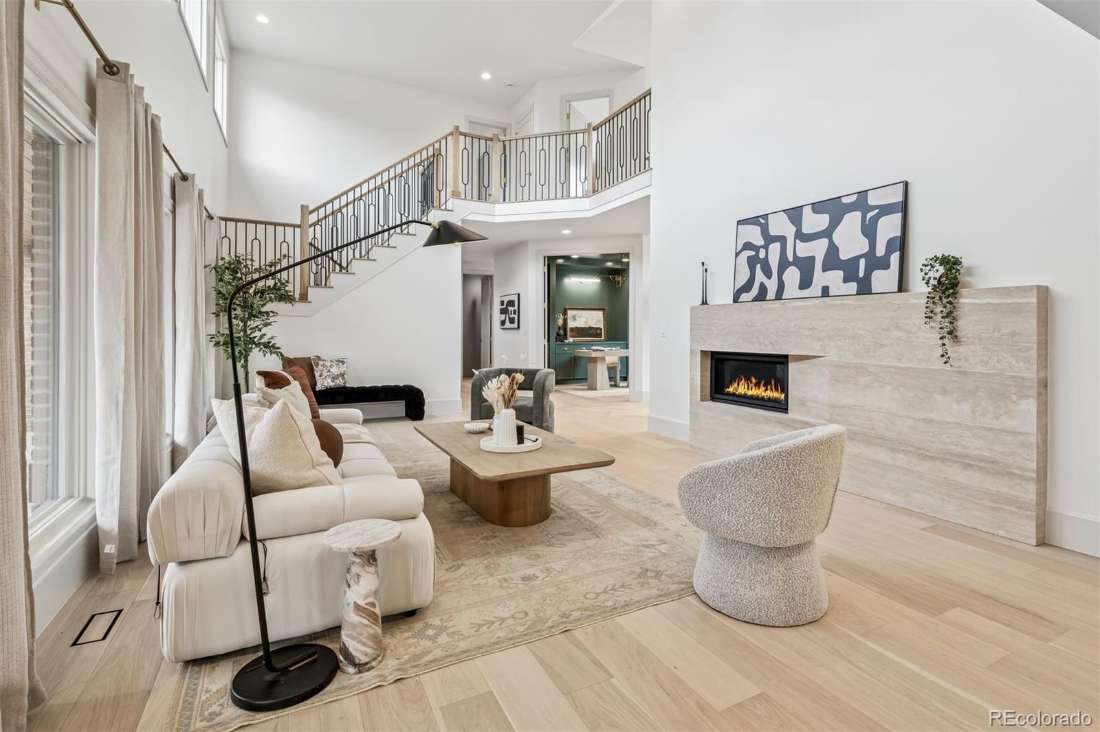 400 S Steele Street Unit: 63