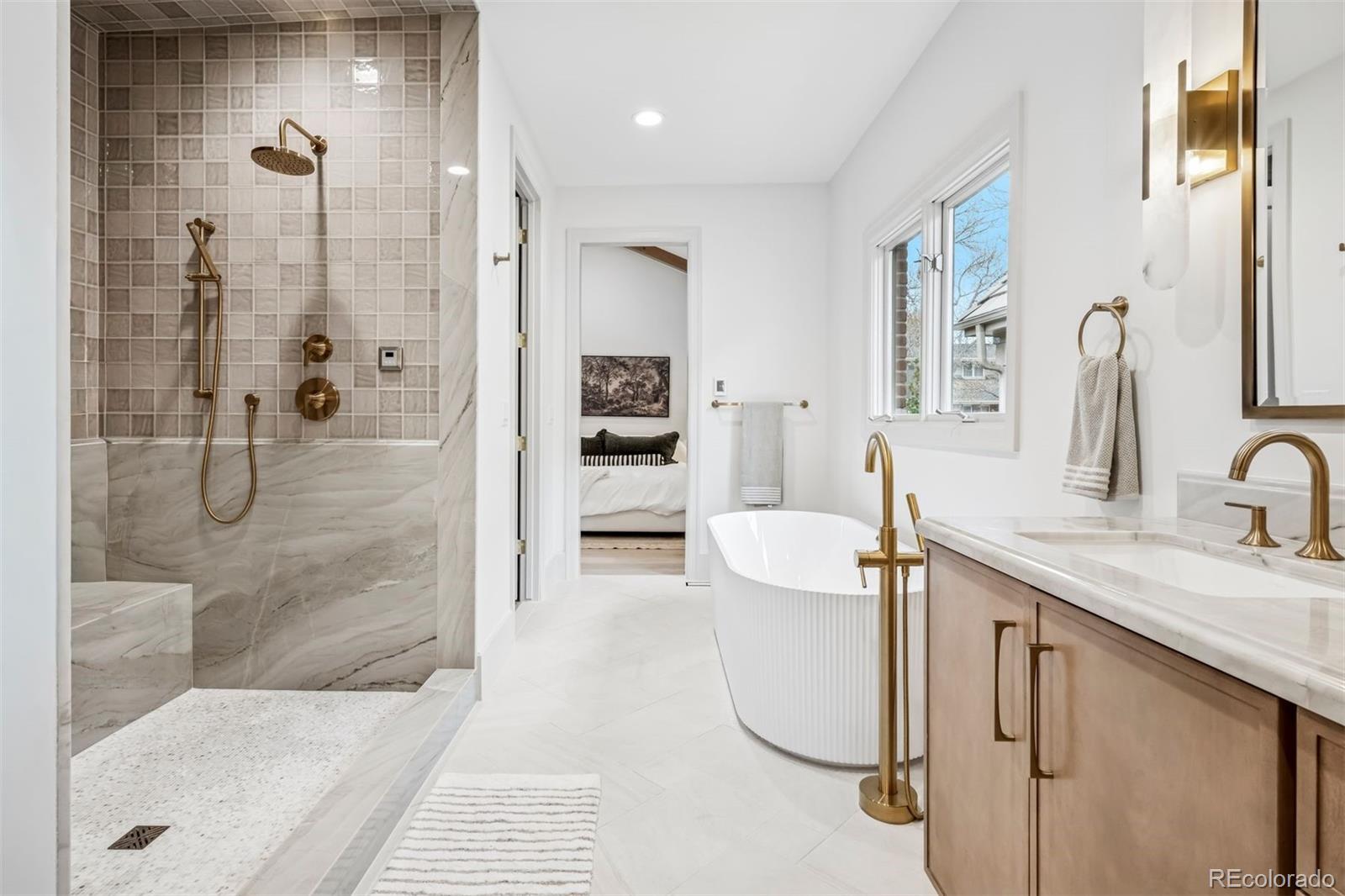 400 S Steele Street Unit: 63