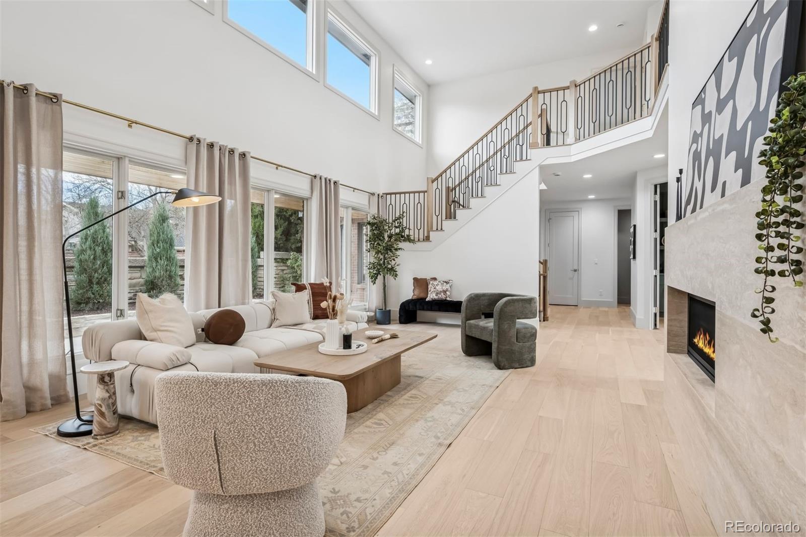 400 S Steele Street Unit: 63