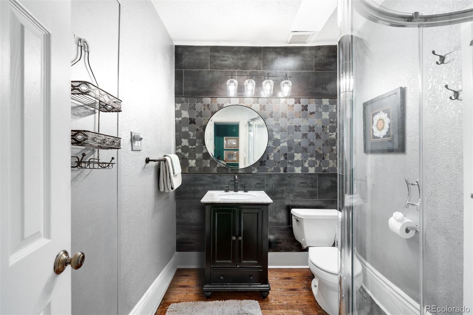 421 E Alameda Avenue