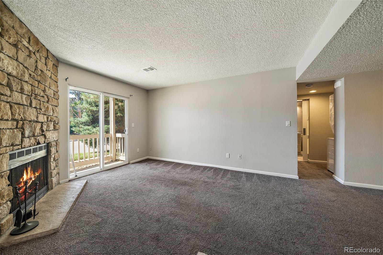 1970 S Xanadu Way Unit: 101