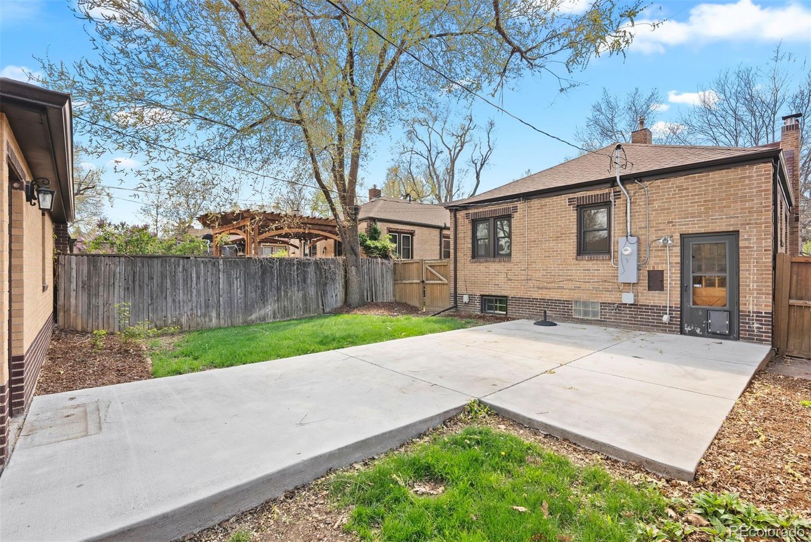 2088 Kearney Street