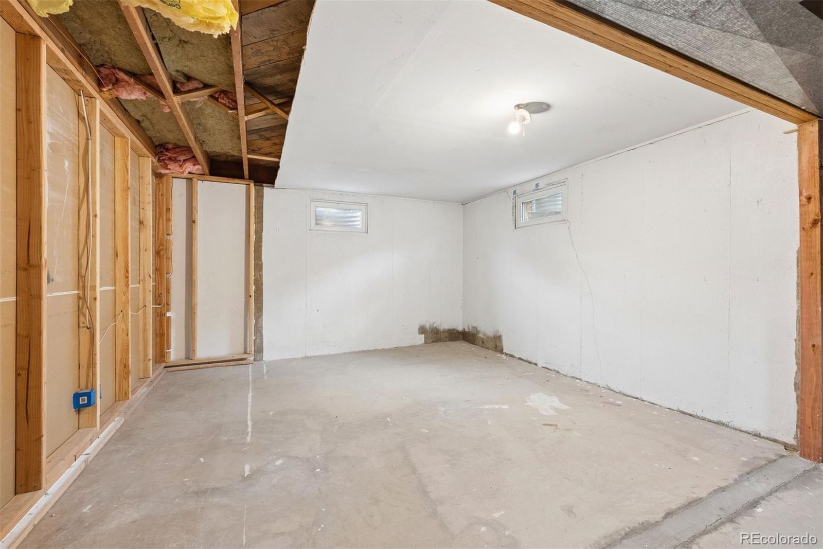 6058 S Pennsylvania Street