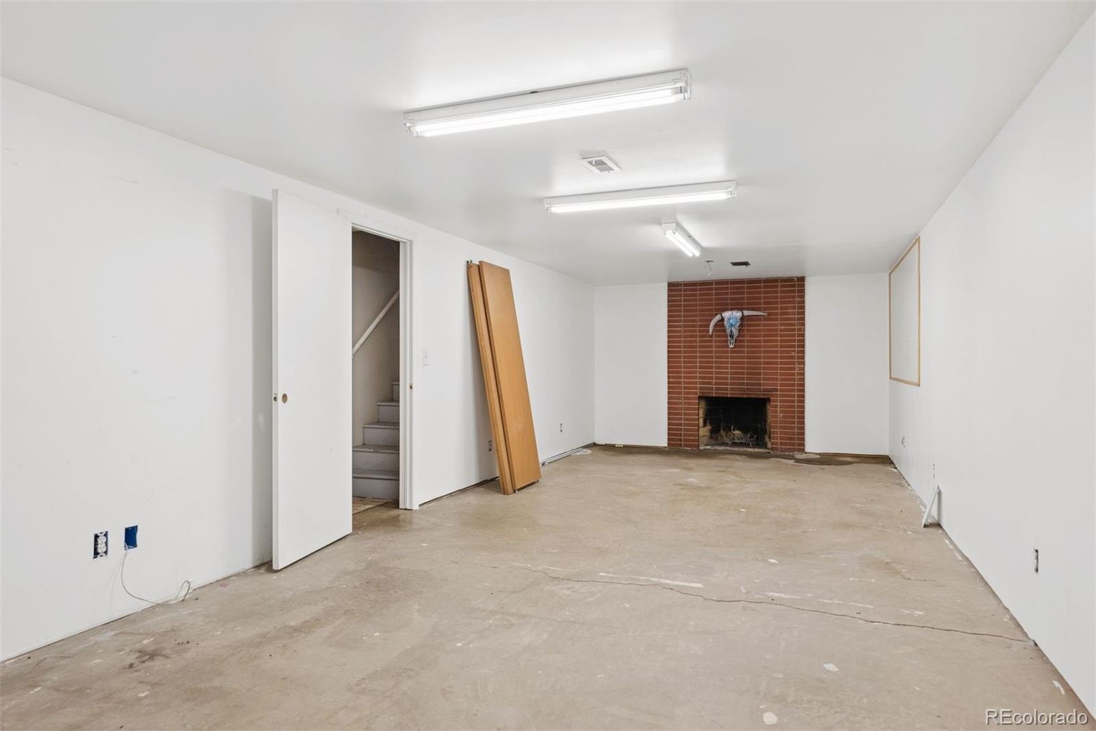 6058 S Pennsylvania Street