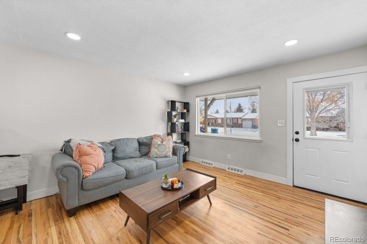 757 S Wheeling Street