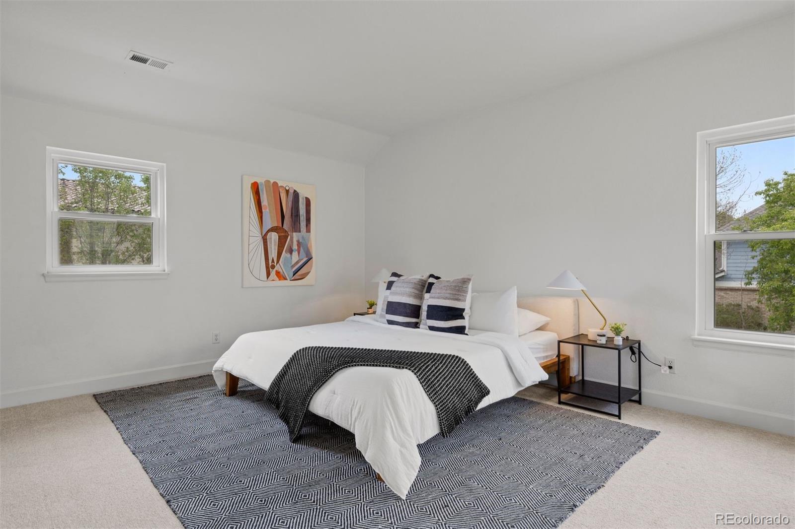 7602 E 8th Place