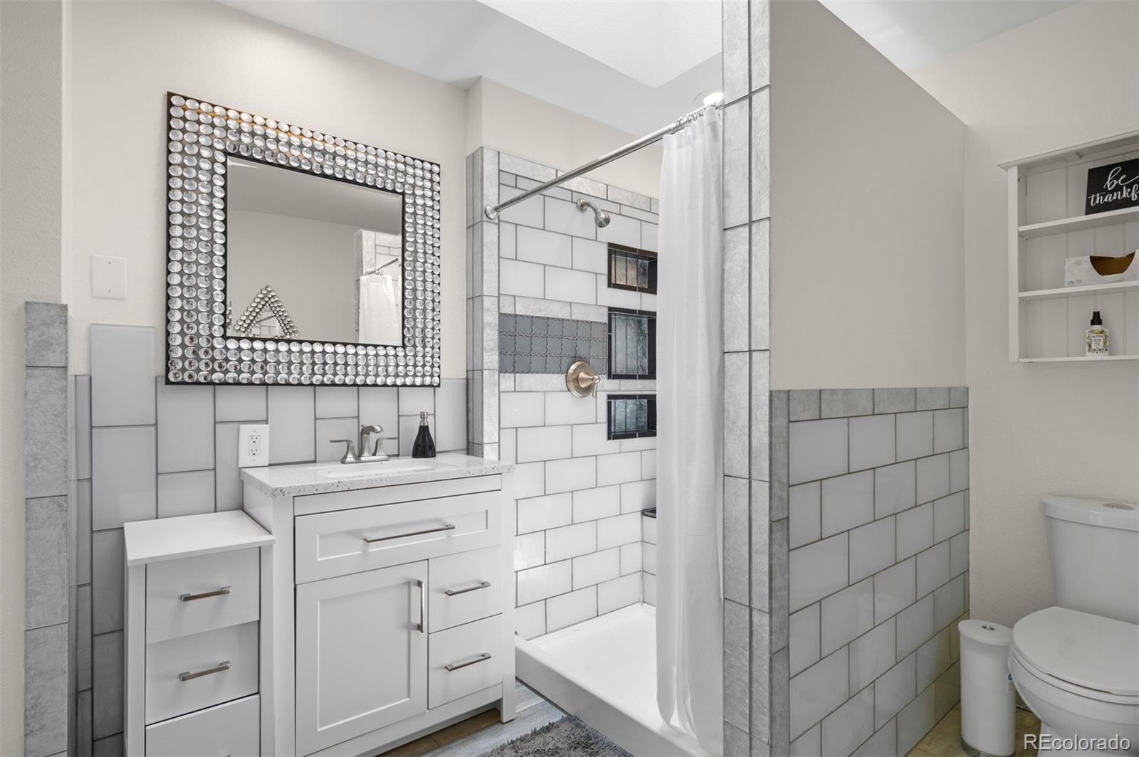 6031 S Pennsylvania Street