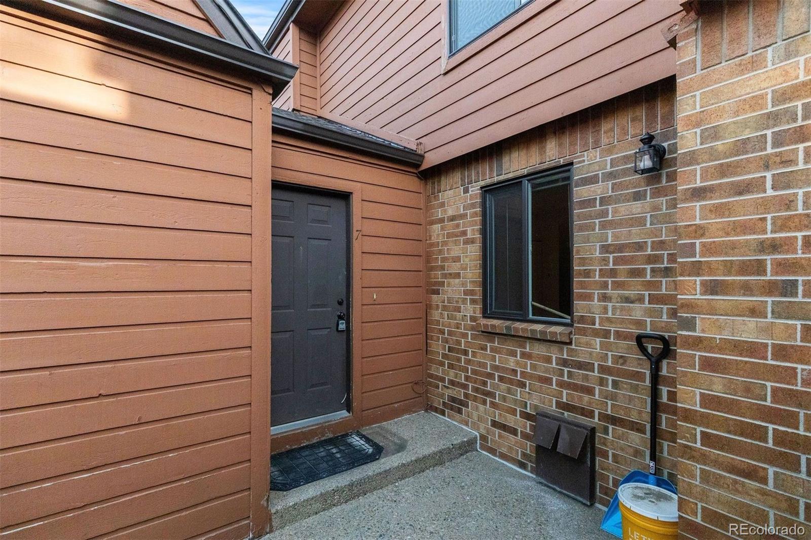 449 Wright Street Unit: 7