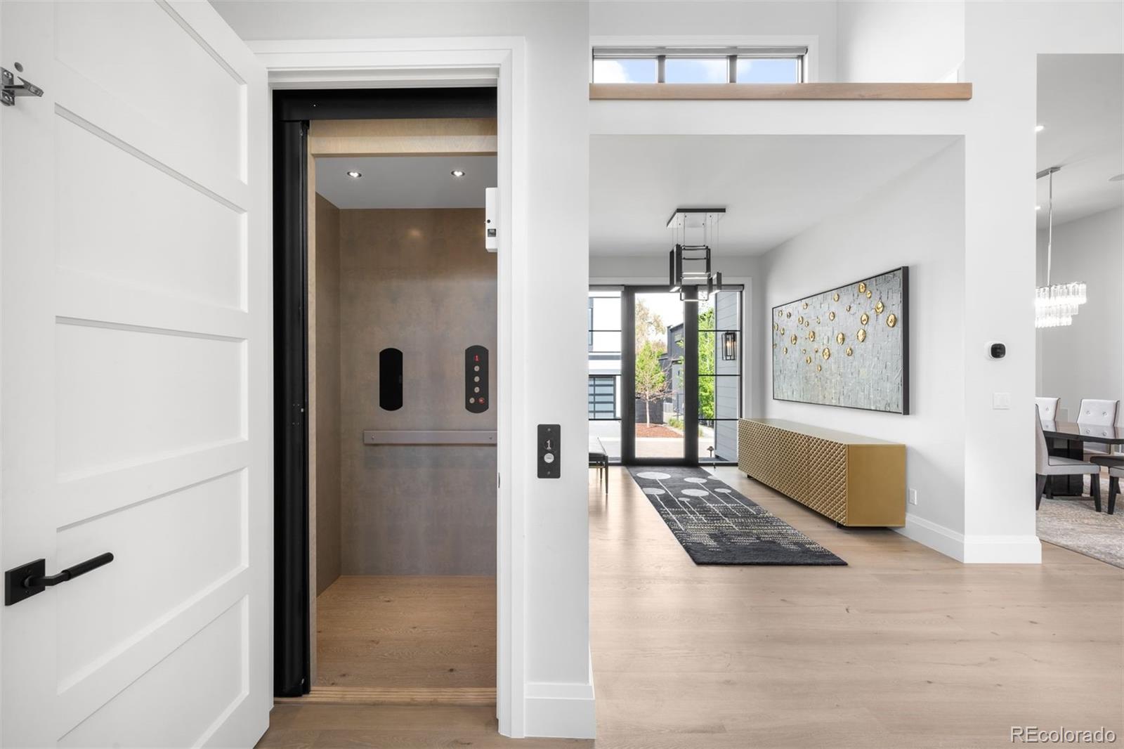 2821 E Cedar Avenue Unit: 2