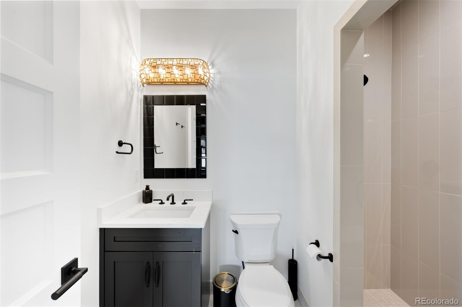 2821 E Cedar Avenue Unit: 2