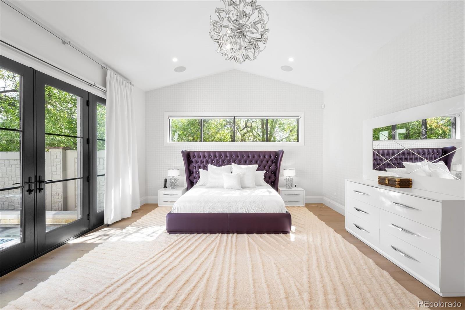 2821 E Cedar Avenue Unit: 2