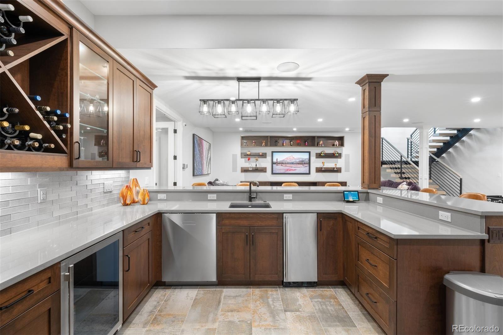 2821 E Cedar Avenue Unit: 2