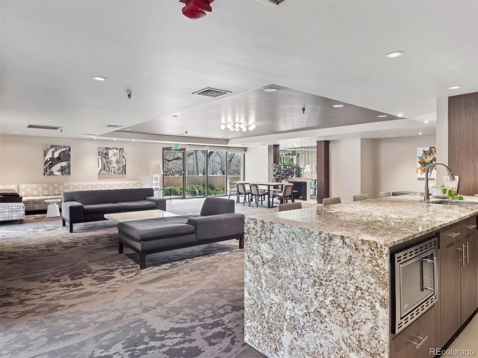 800 N Pearl Street Unit: 1203