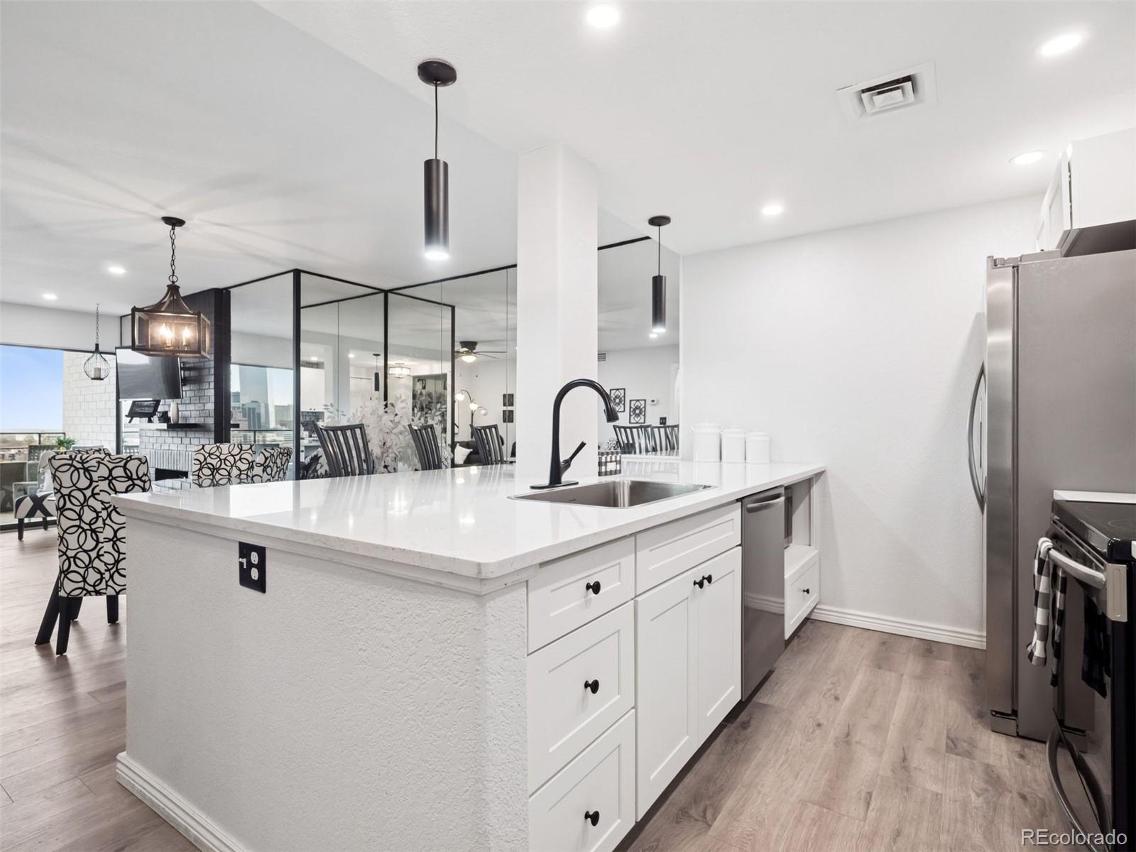 800 N Pearl Street Unit: 1203