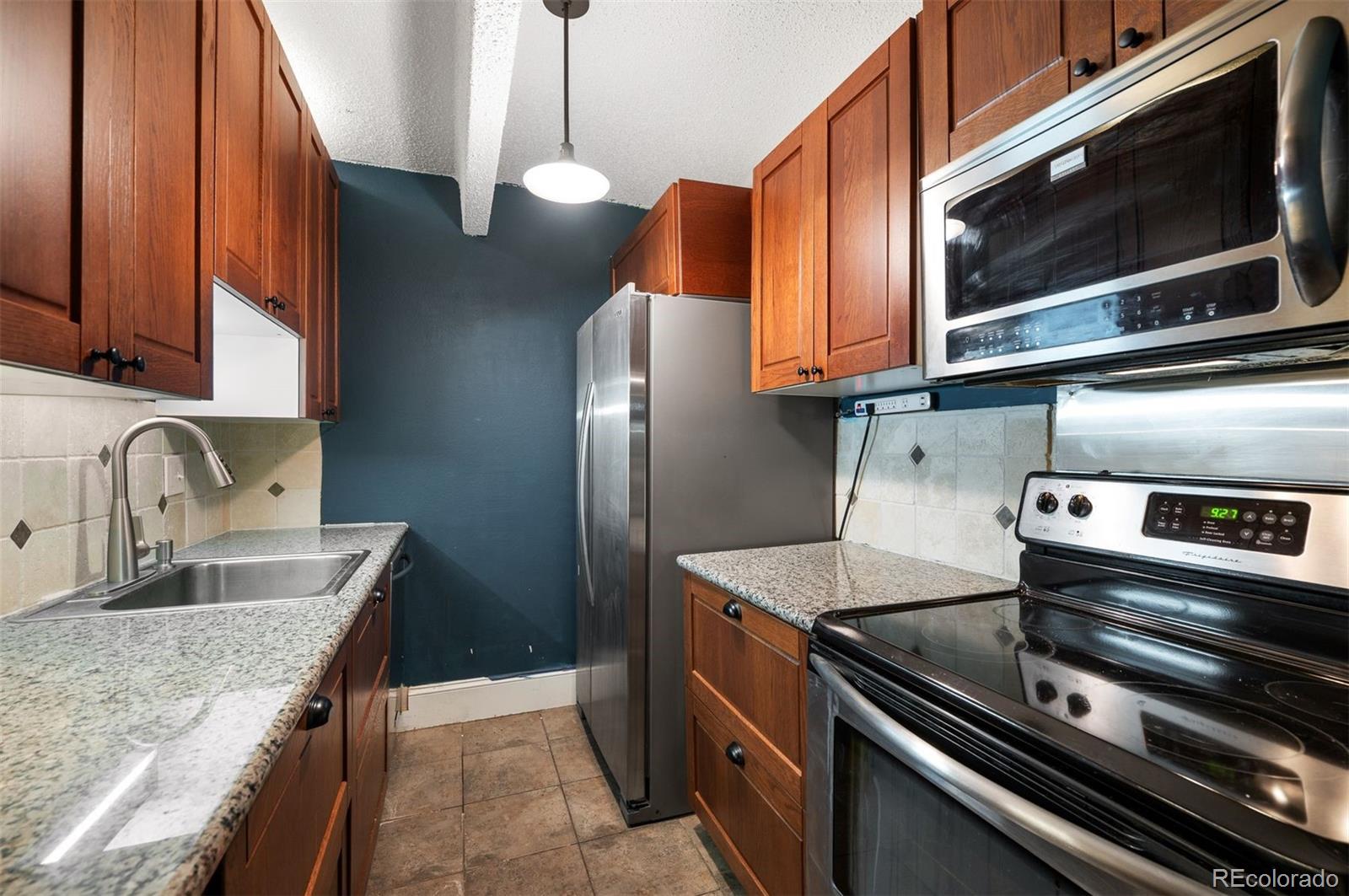 8060 E Girard Avenue Unit: 913