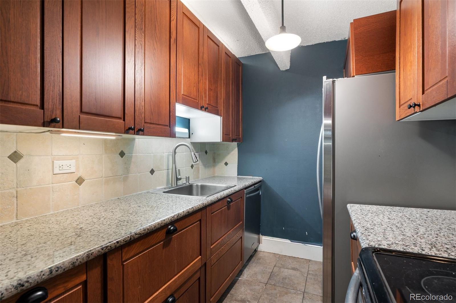 8060 E Girard Avenue Unit: 913