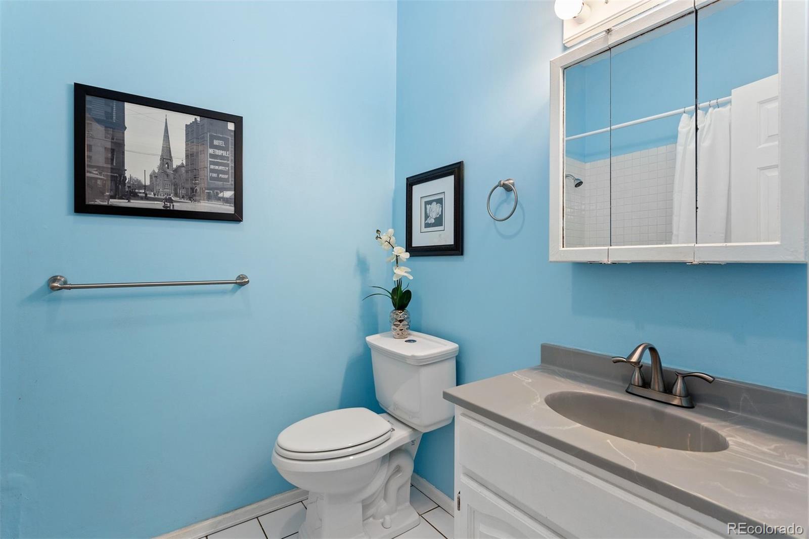 2539 N Lafayette Street