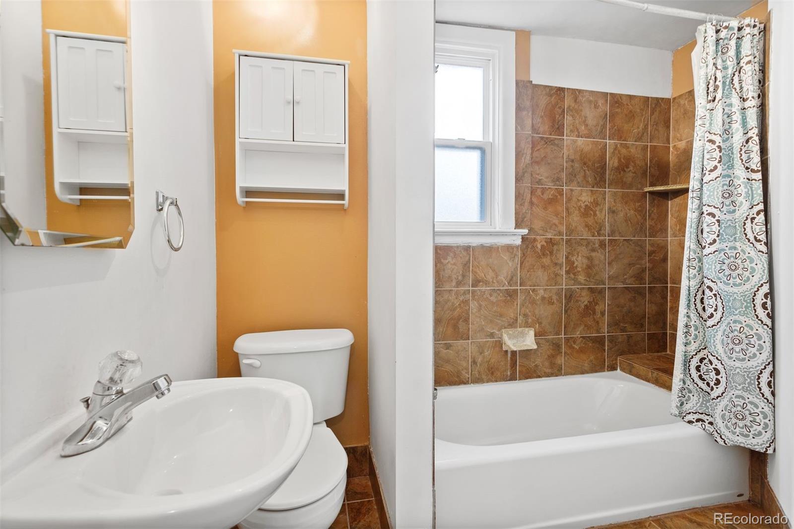 2539 N Lafayette Street