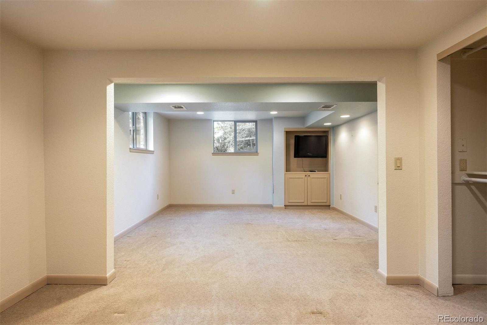 7694 S Gilpin Court
