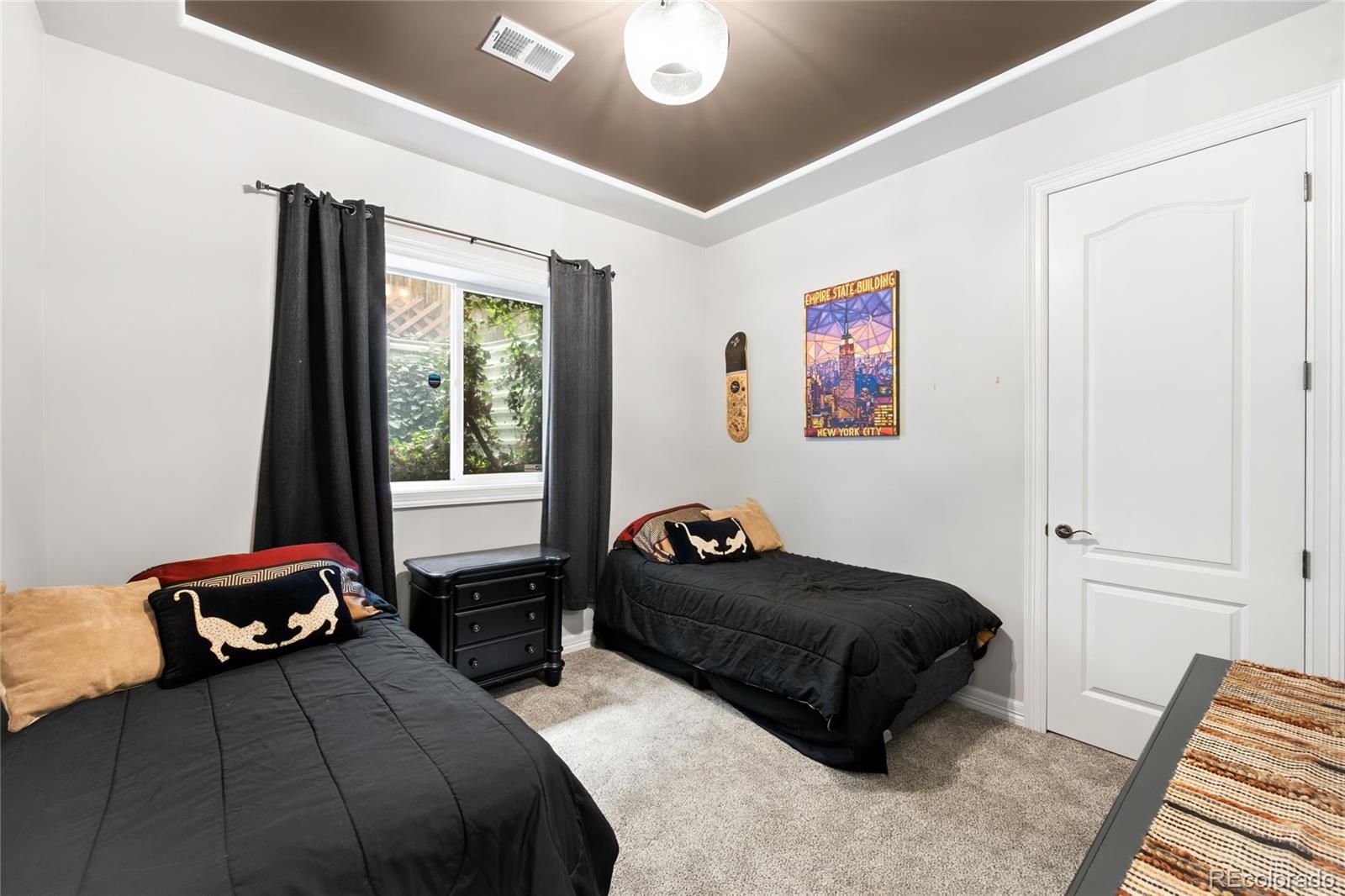 2527 Tremont Place