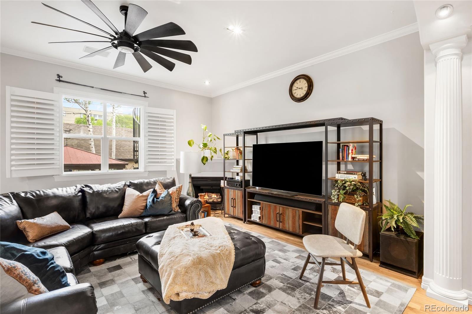 2527 Tremont Place