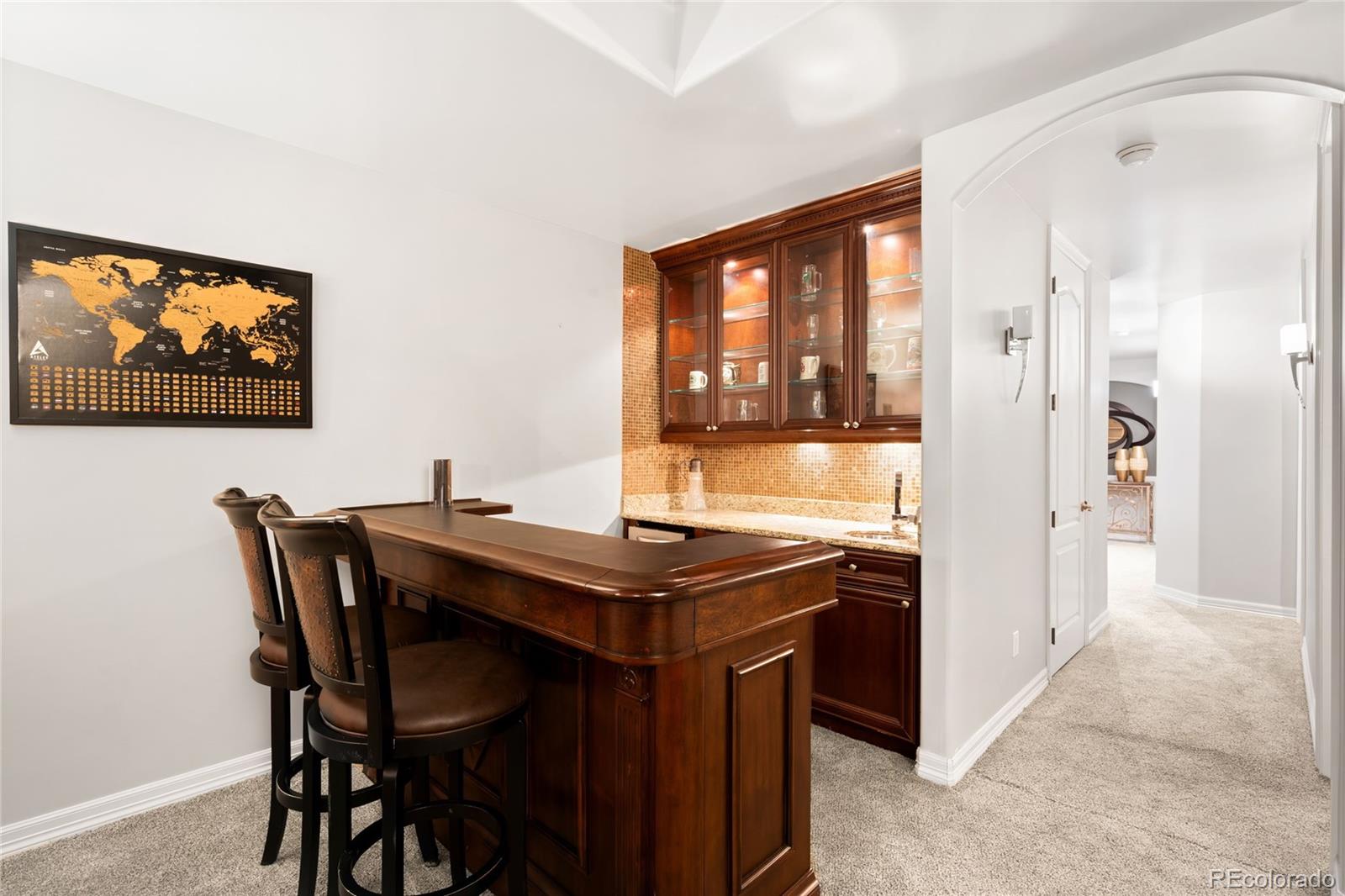 2527 Tremont Place