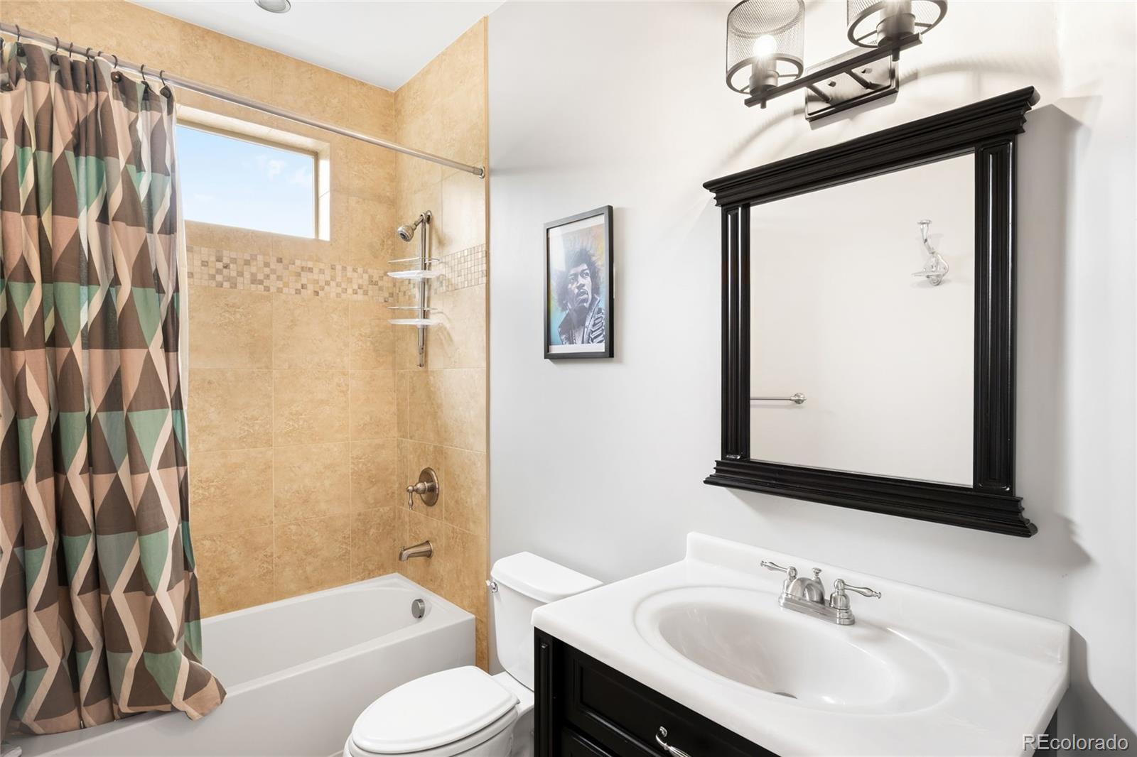 2527 Tremont Place