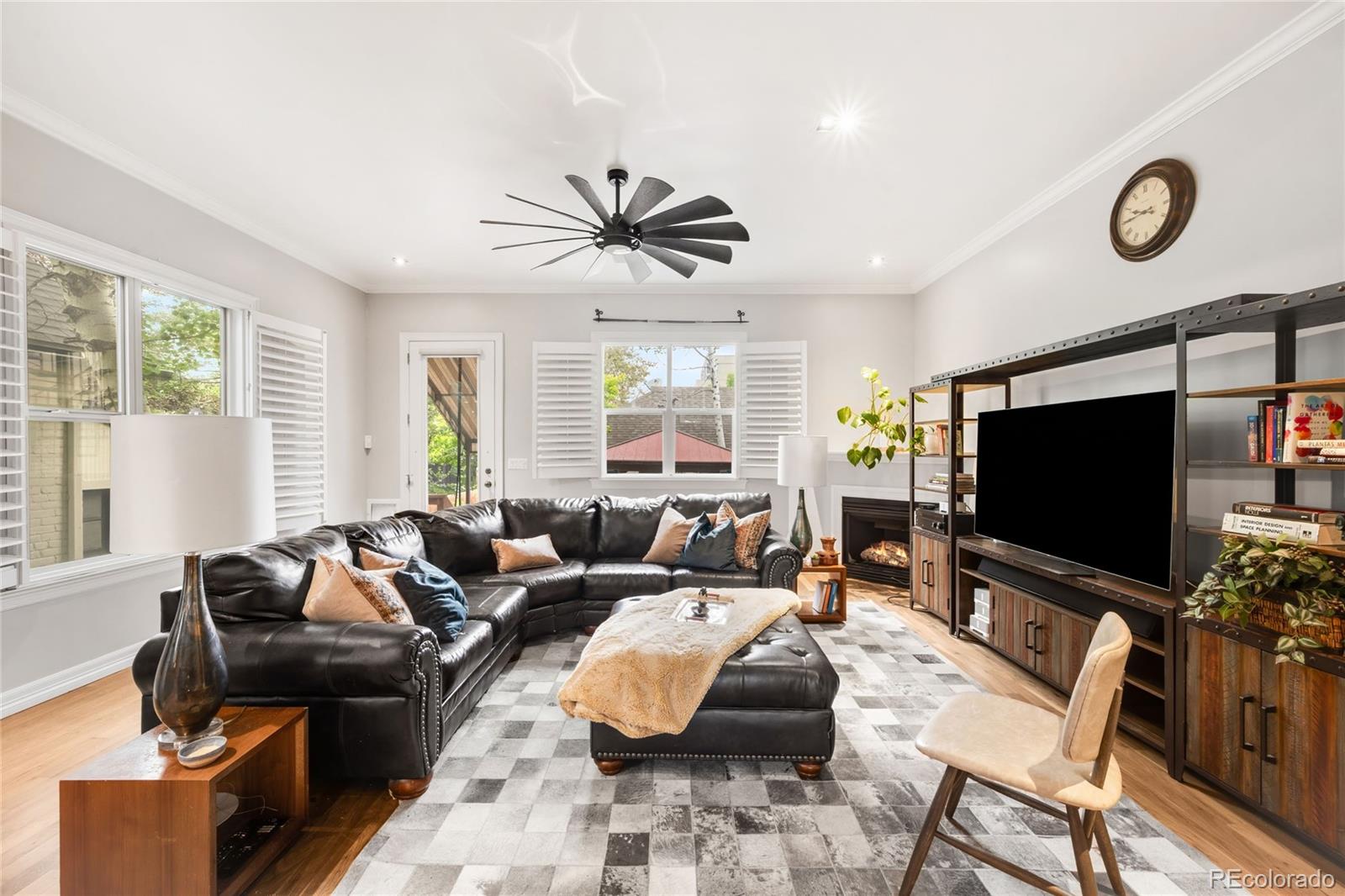 2527 Tremont Place