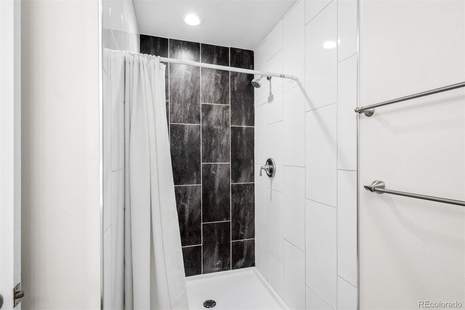 2921 S Downing Street