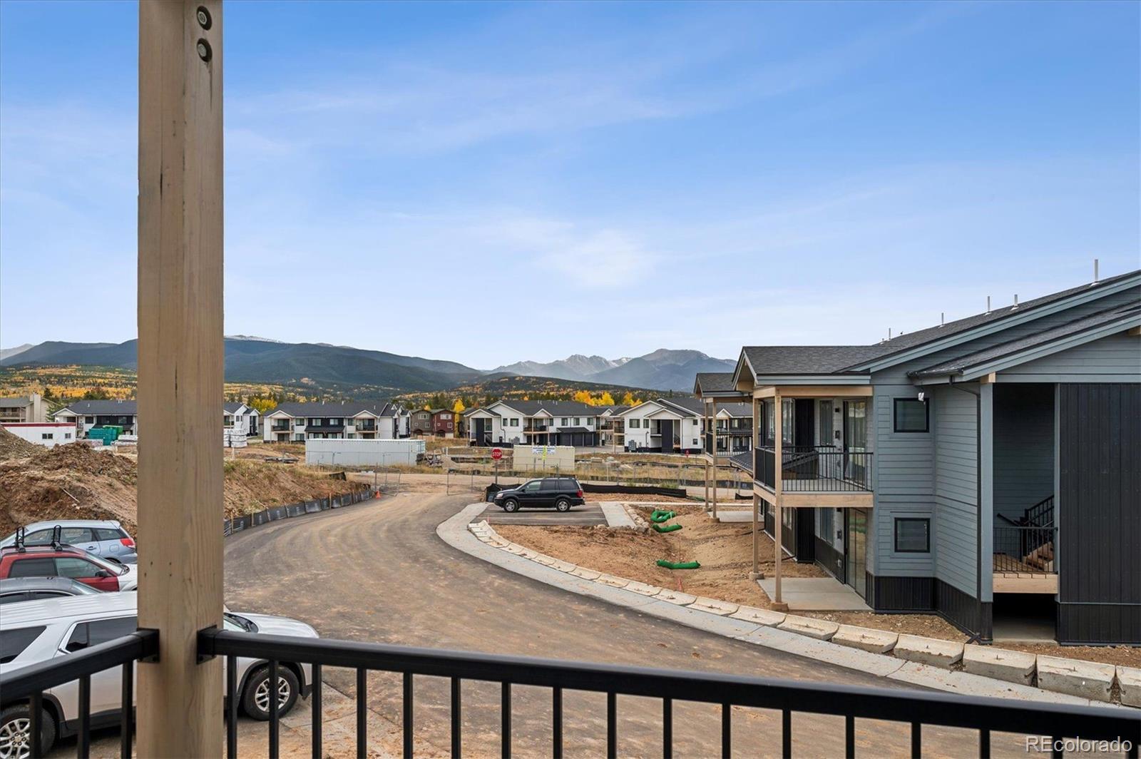 360 Sterling Loop Unit: 2