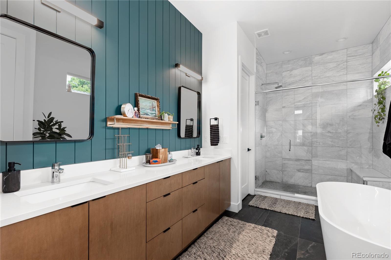 4684 E Dartmouth Avenue