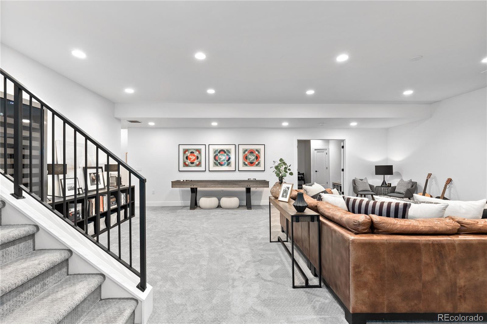 4684 E Dartmouth Avenue