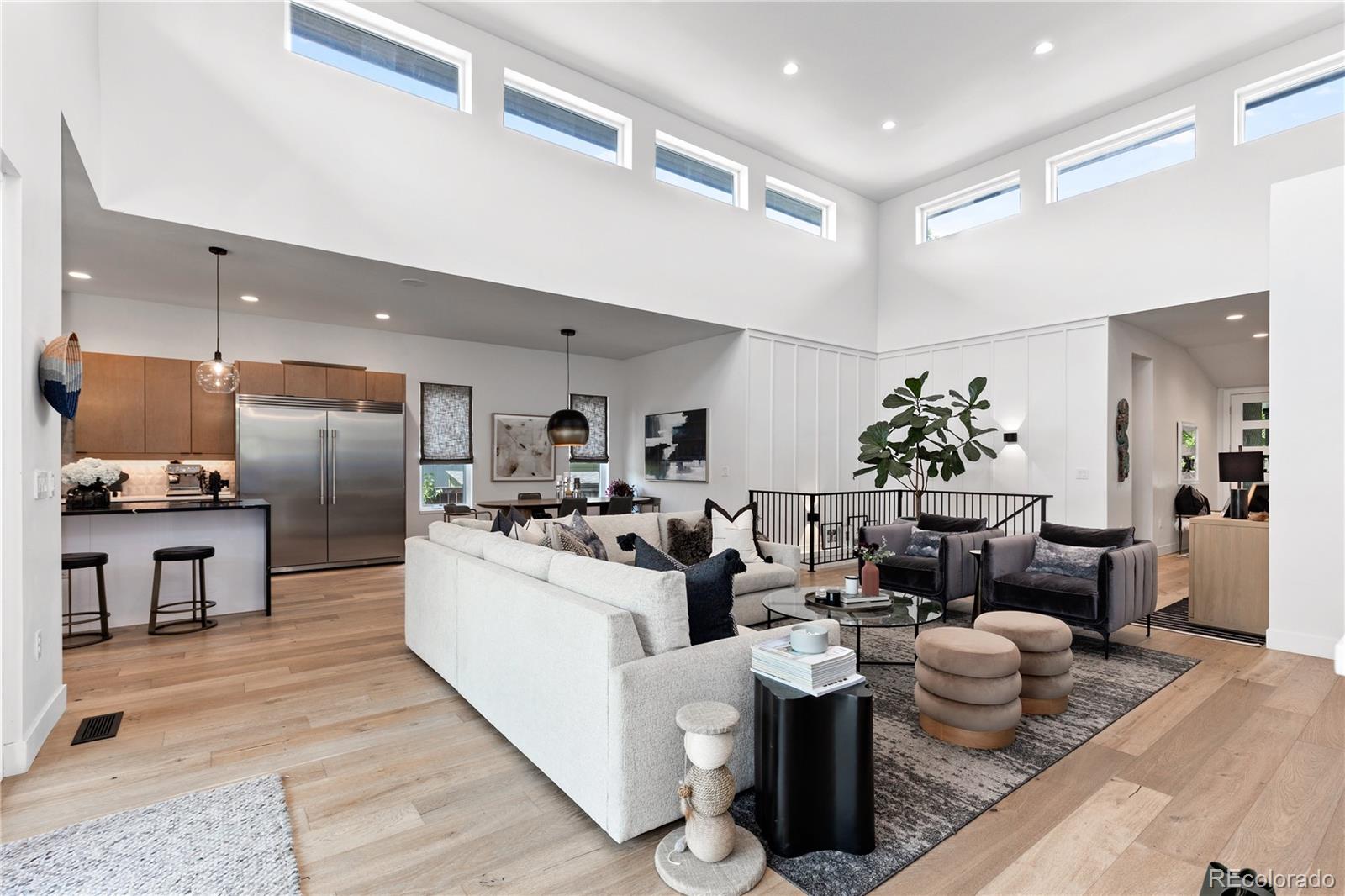 4684 E Dartmouth Avenue