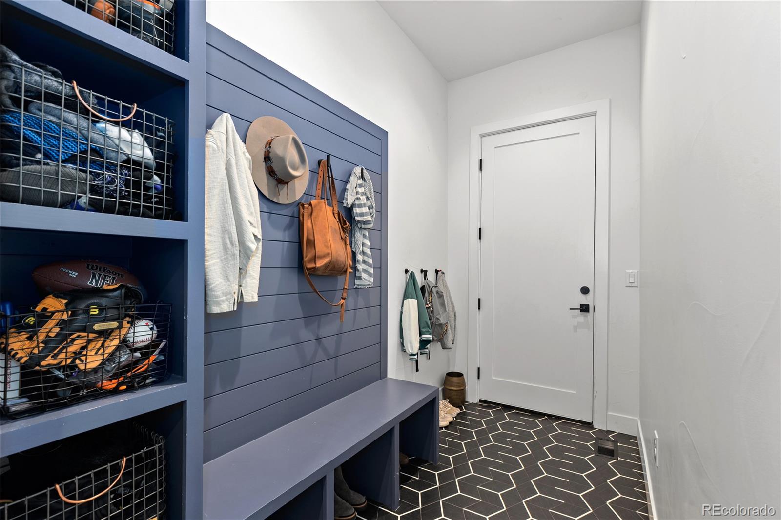 4684 E Dartmouth Avenue