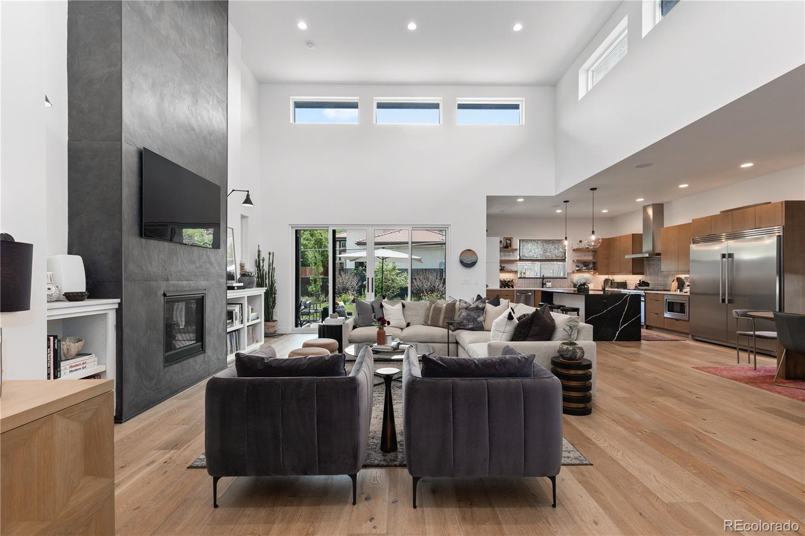 4684 E Dartmouth Avenue