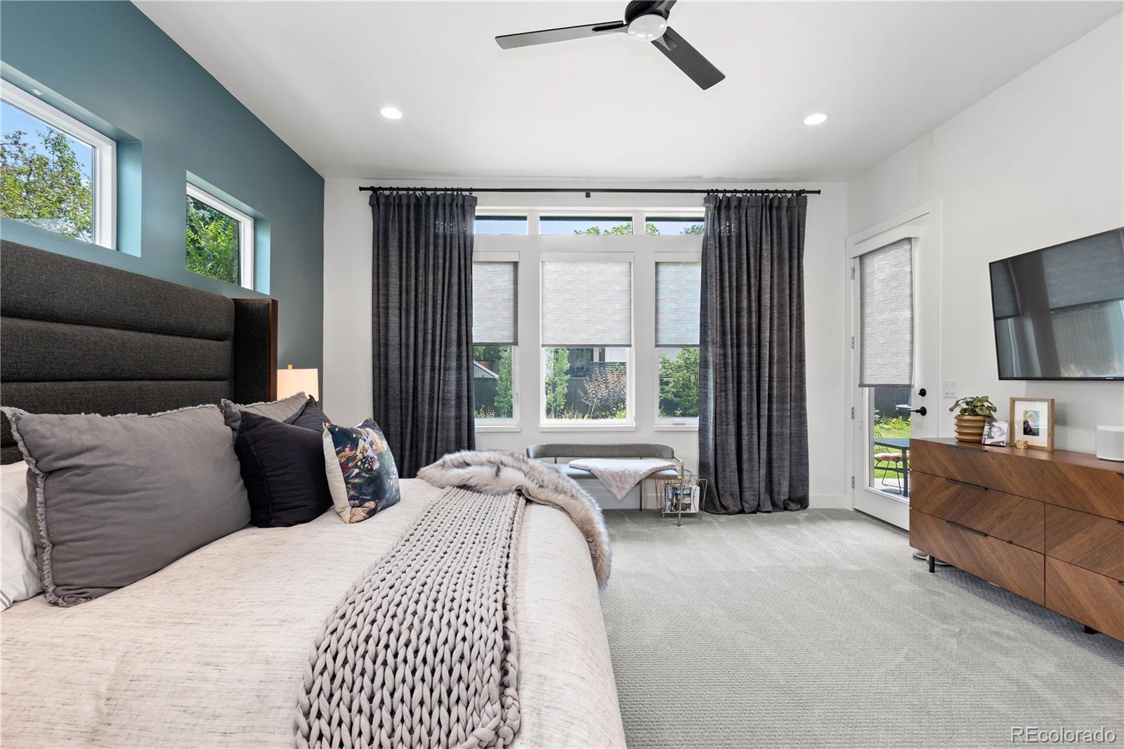 4684 E Dartmouth Avenue