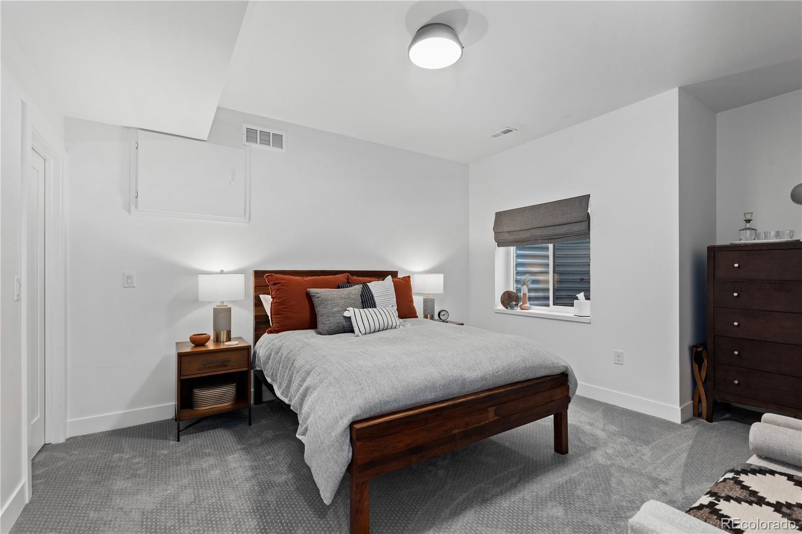 4684 E Dartmouth Avenue