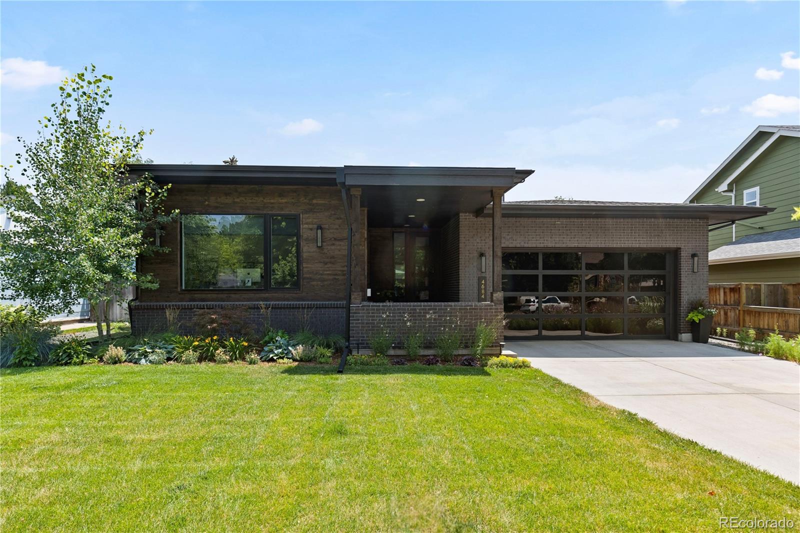 4684 E Dartmouth Avenue