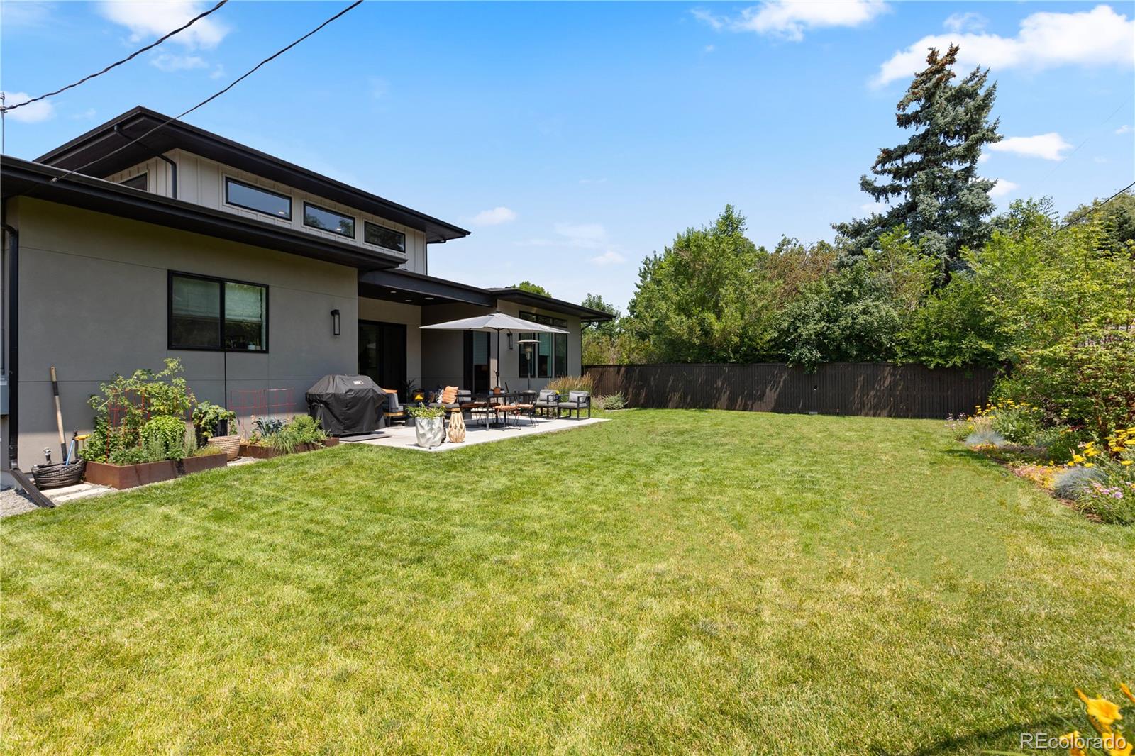 4684 E Dartmouth Avenue