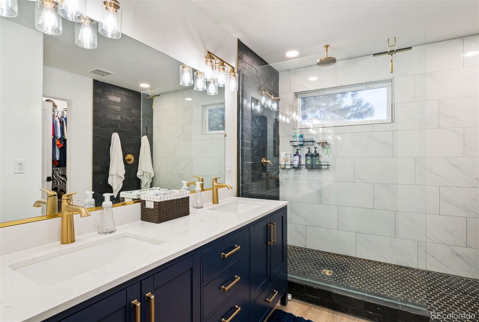 9572 Desert Willow Way