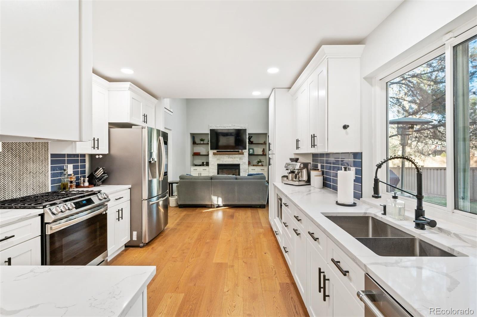 9572 Desert Willow Way