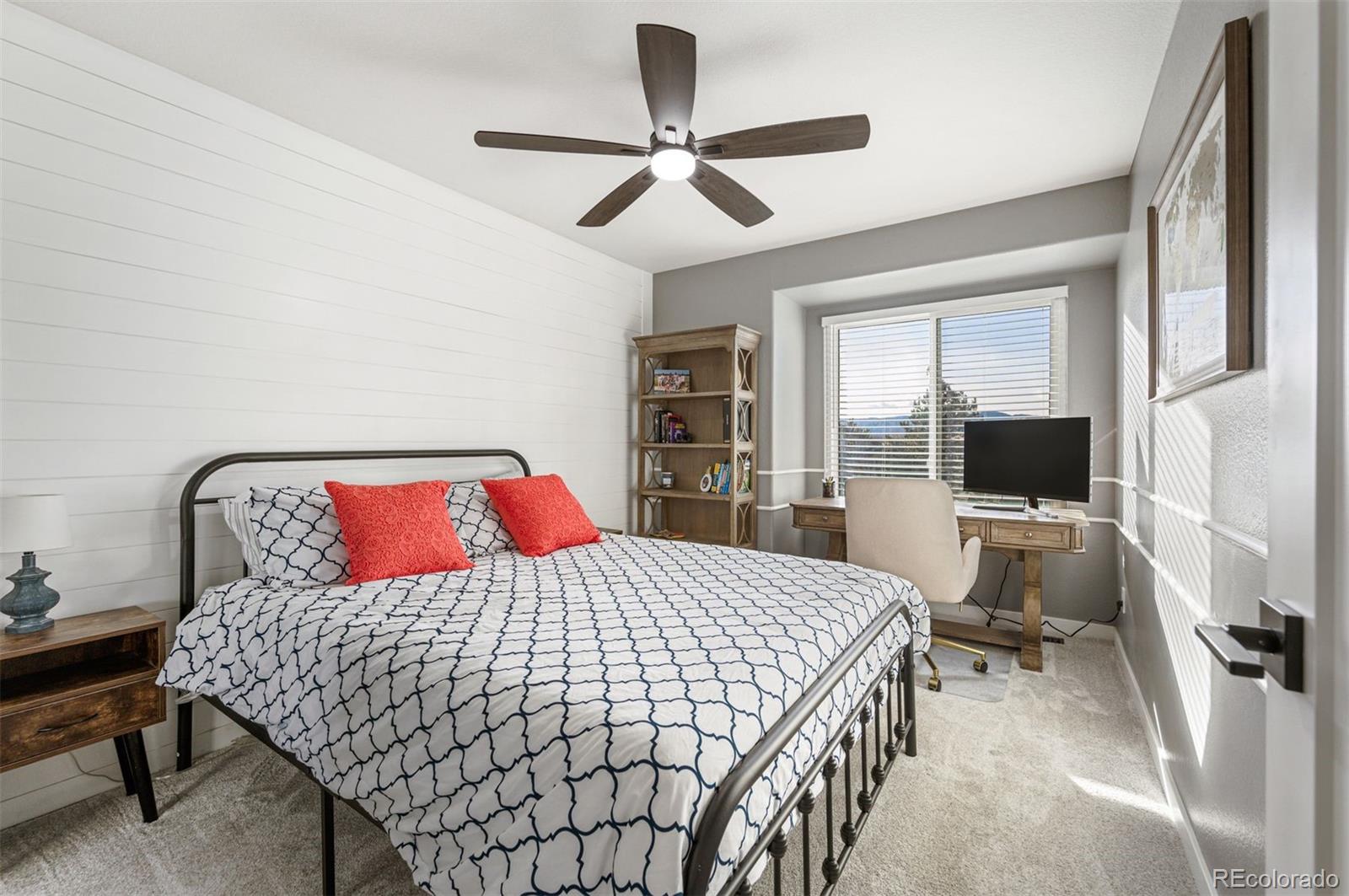 9572 Desert Willow Way